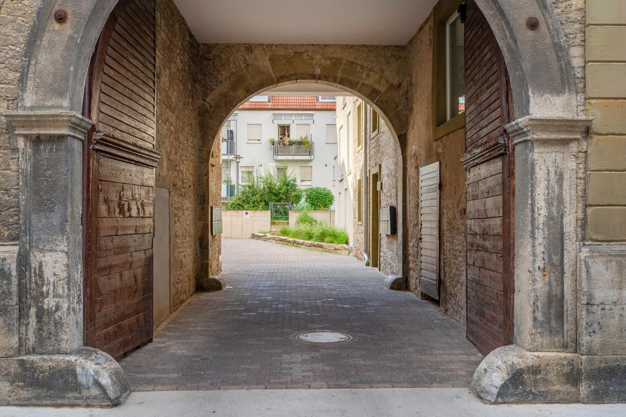 Alte Brauerei Mit Flair: Altstadt - Parkplatz - Kaffee Apartment Kitzingen